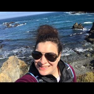 Meet your Posher, Emilie